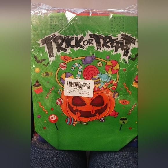 Halloween bundle invites and bags - Picture 6 of 8